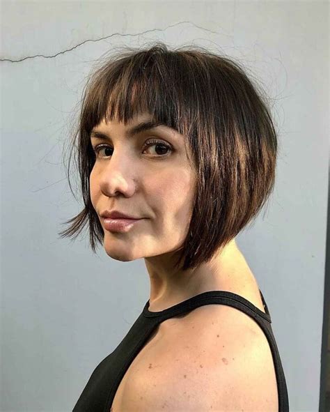 25 Chic Short Layered Bob With Bangs For Women