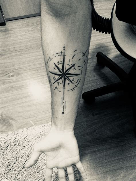 Compass Tattoo Tatuaje De Flecha Y Brújula Frases Para Tatuajes Hombres Tatuaje Brújula