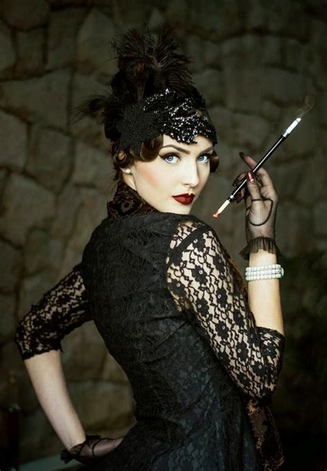 Dark 1920s Flapper Look By Nina And Muna Gatsby Style Flapper Style