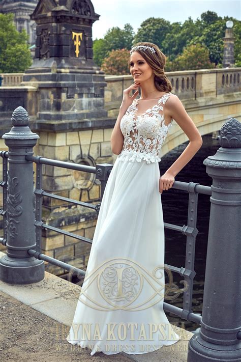 If you're still in two minds about wedding dress sale and are thinking about choosing a similar product, aliexpress is a great place to compare prices and sellers. Wedding dress Florence for Sale at NY City Bride