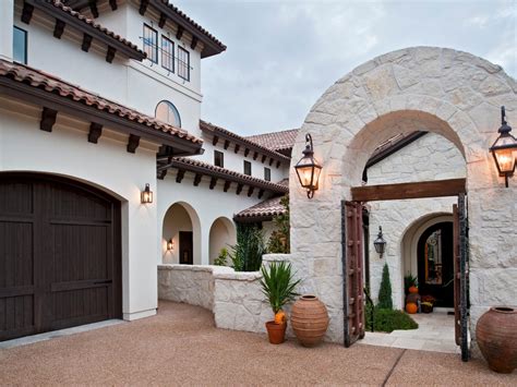 Photos | HGTV