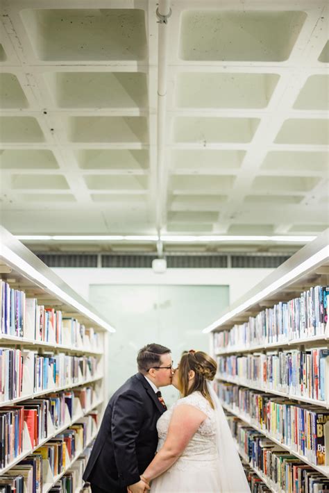 Mary And Lindsys Madison Public Library Wedding Photos — Laura Zastrow