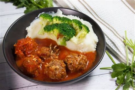 Make Soft Tender And Juicy Porcupine Meatballs At Home