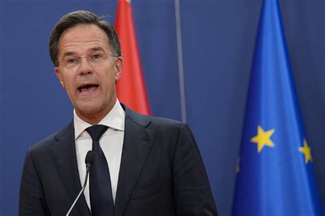 dutch government collapses over deadlock on immigration los angeles times