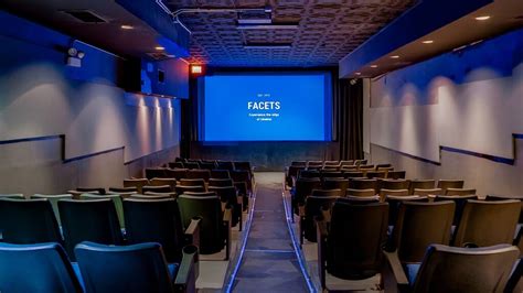 The 14 Best Movie Theaters In Chicago