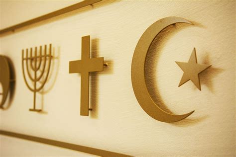 Theologische Fakultät Verstärkt Den Interreligiösen Dialog