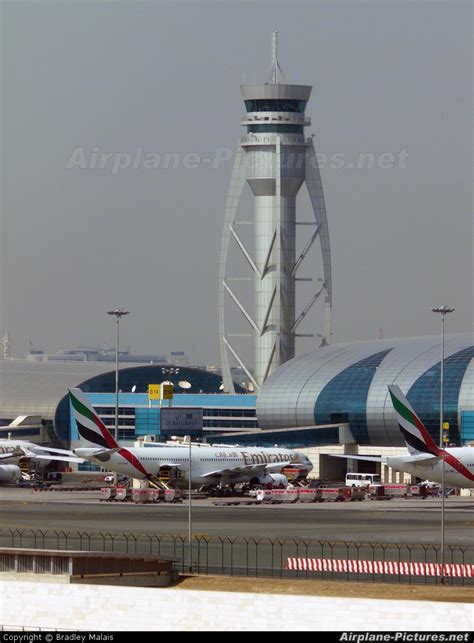 Airport Overview Airport Overview Control Tower At Dubai Intl