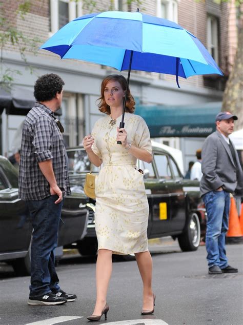 kelli garner on the set of pan am filming on location in brooklyn picture 7