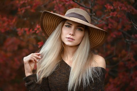 Blonde Model Girl Hat Woman Wallpaper Coolwallpapersme