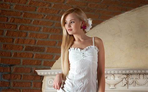 Talia Cherry Wedding Dresses Lace Camisole White Dresses