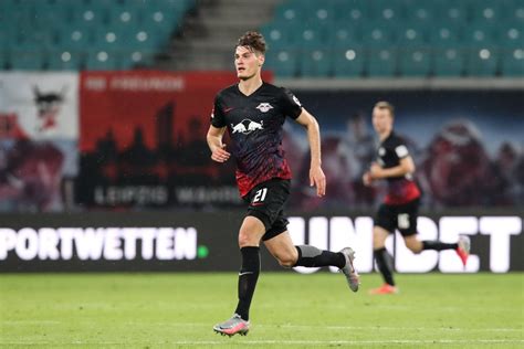Après une saison de prêt au rb leipzig, patrik schick va défendre les couleurs d'un. Official | Bayer Leverkusen sign Patrik Schick for €29m ...