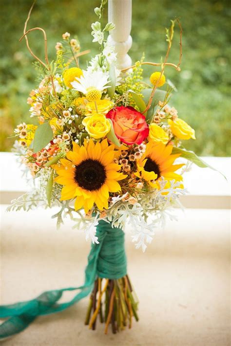 Autumn wedding bouquets with sunflower. Sunflower Wedding Bouquets | Summer and Fall Weddings