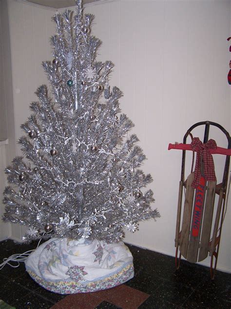 10 Vintage Silver Christmas Tree Decoomo