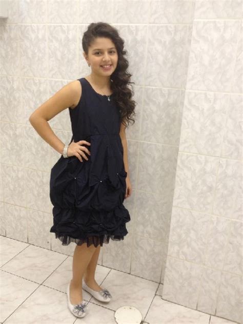 Adele hello cover by diana kalashova obsessed with adele's first song hello from her new. Diana Kalashová fotka