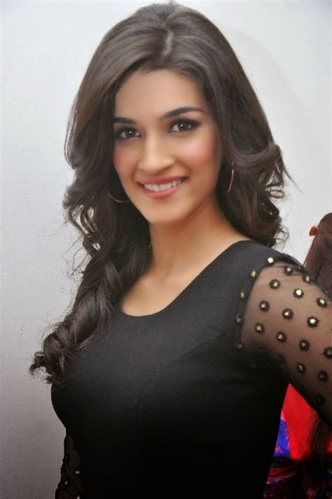 Kriti Sanon Bra Size Height Weight Hot Pictures Raagfm Bollywood News Collection
