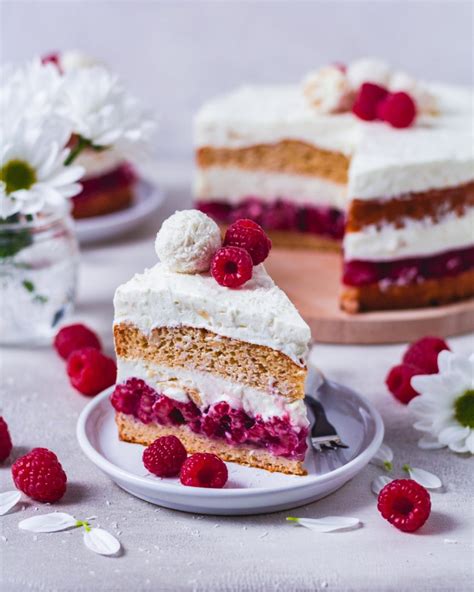 Leichte Raffaello - Torte mit Himbeeren 100 Genuss bei weniger Kalorien
