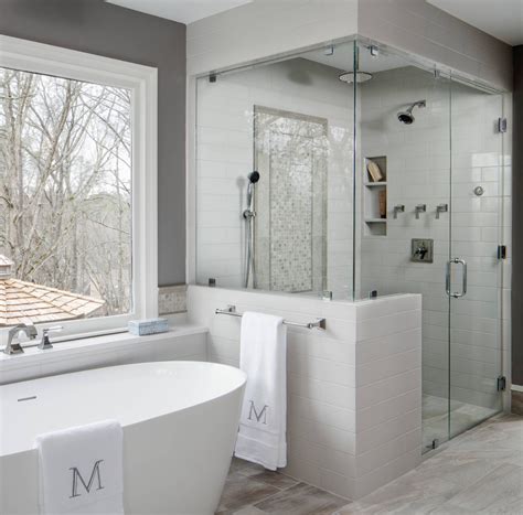 For achieving the best master bathroom design idea, both functionality and aesthetics play a vital role in your bathroom renovation plan. Pin by Jennifer Smith on Master Bathroom | Lake house ...