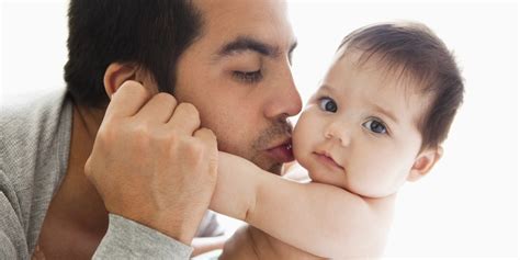Hispanic Dads At A Higher Risk Of Depression After First Child | HuffPost