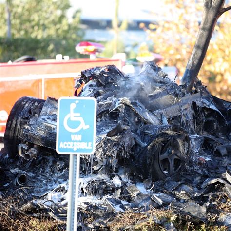 Reposición Concesión Reservorio Paul Walker Car Crash Pics Usual Tratamiento Deformación