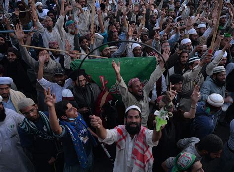 Islamists End 4 Day Rally Outside Pakistani Parliament The Washington