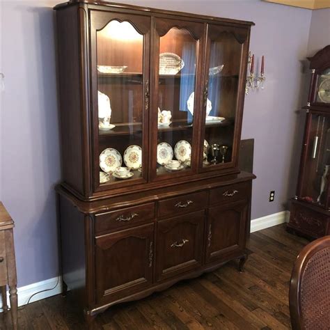 With its signature glow and beautiful coloring, solid cherry wood is a staple hardwood used in kitchens and dining rooms across america. Solid Cherry Dining Room Set by Gibbard Saanich, Victoria