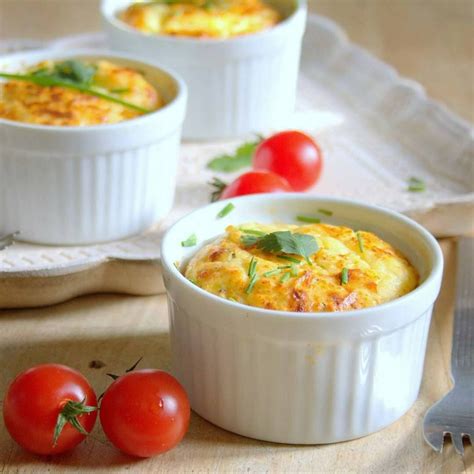Soufflés pomme de terre fromage et ciboulette
