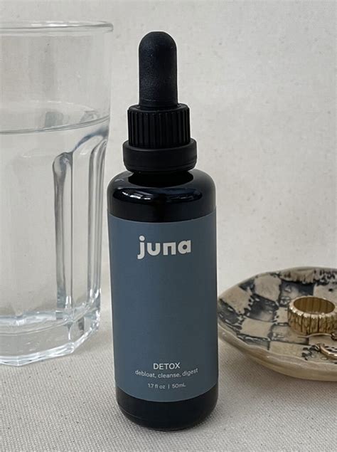 Why Women Are Swapping Juice Cleanses For Junas Detox Drops The