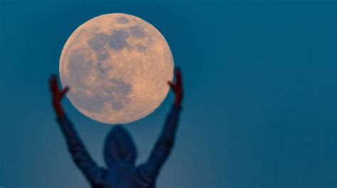 The supermoon trilogy is arriving! Pink Supermoon Dominated Skies Over The UK Last Night ...