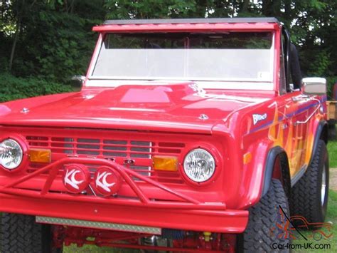 FIBERGLASS BODY KIT