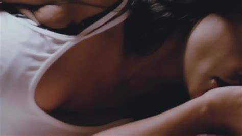 Nude Video Celebs Ola Ghanem Sexy Feelings 2010