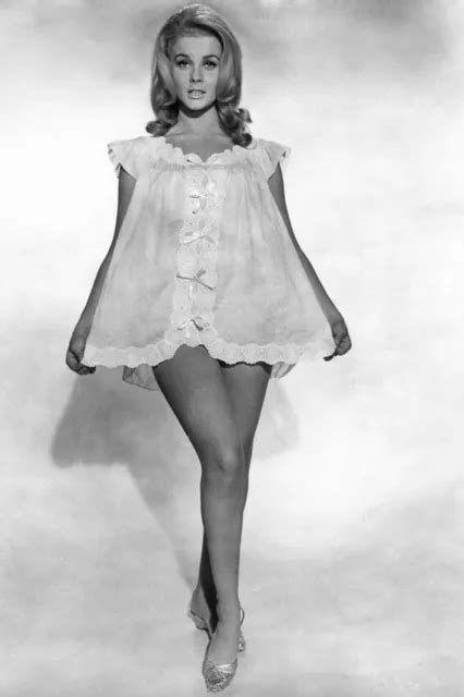 Ann Margret Sexy Pin Up Leggy In Very Short White Neglige 18x24 Poster 2540 Picclick