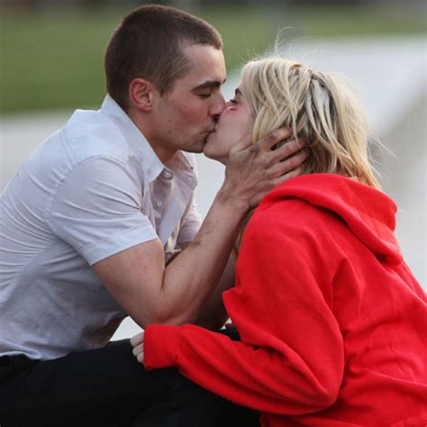 Dave Franco Kisses Emma Roberts—see The Pic E Online