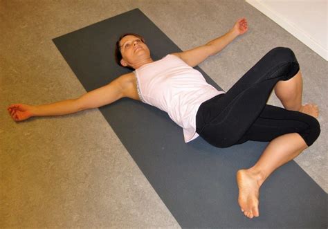 Easy Stretches That Will End Your Hip And Lower Back Pain Suffering