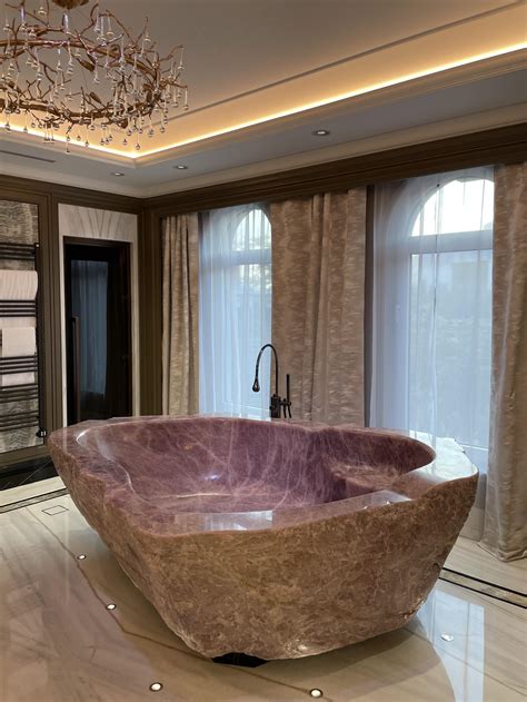 A 1m Rose Quartz Bathtub In Dubai Damnthatsinteresting