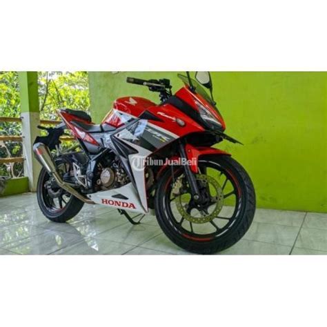 Berapa harga honda cbr 150r bulan ini dan bagaimana spesifikasi nya? Motor Honda CBR 150R Bekas Harga Rp 19,5 Juta Tahun 2016 ...