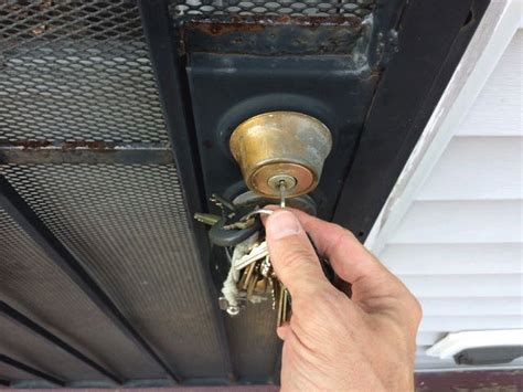 Jul 25, 2017 · 1. Key Turns Forever on Kwikset Lock-How To Repair a Broken Bolt Lock · Share Your Repair