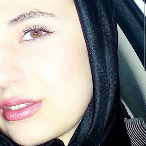 عکس دختر زیبای ایرانی با حجاب کامل مولیزی
