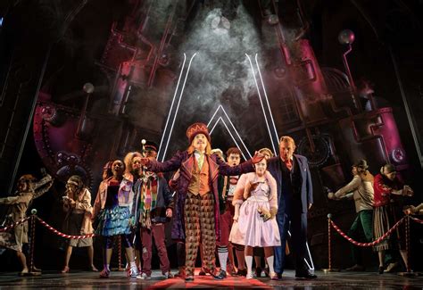 Review Charlie And The Chocolate Factory The Musical