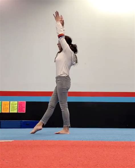 Joanna Gaines Proves She Can Still Do Gymnastics Sort Of In Sweet