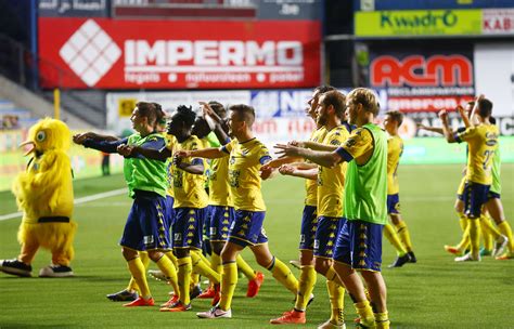 The city is home to several nature reserves and one of the most famous annual musical events of belgium. STVV pakt drie punten tegen Sporting Lokeren - Het Belang ...