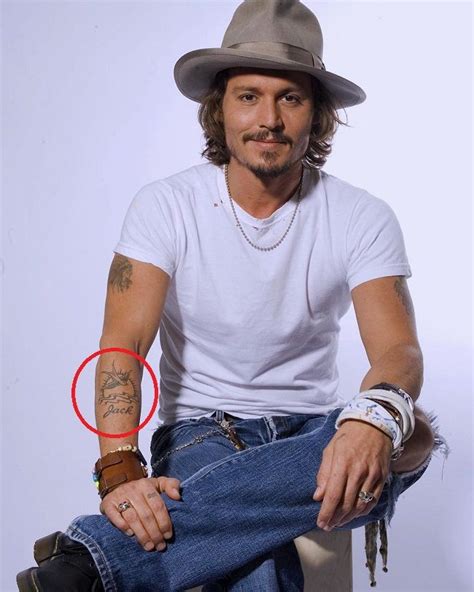 Johnny Depps 37 Tattoos Und Ihre Bedeutungen 2022