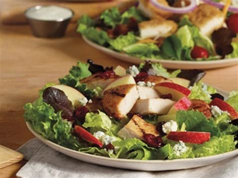 If you weren't aware, taco bell is actually one of the healthiest fast food chains out there (shocking, we know). Best & Worst Fast-Food Salads : Cooking Channel | Healthy ...