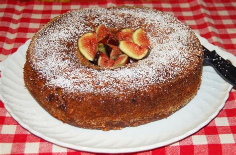 Puoi gustarli come antipasto, oppure servirli durante un divertente. Ciambella con fichi freschi | A tavola con Elvezia
