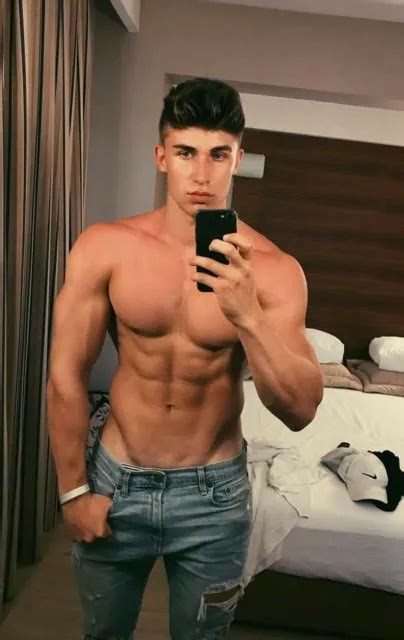 Shirtless Male Muscular Muscle Jock Hunk Beefcake Guy Selfie Room Photo 4x6 G642 Eur 3 64