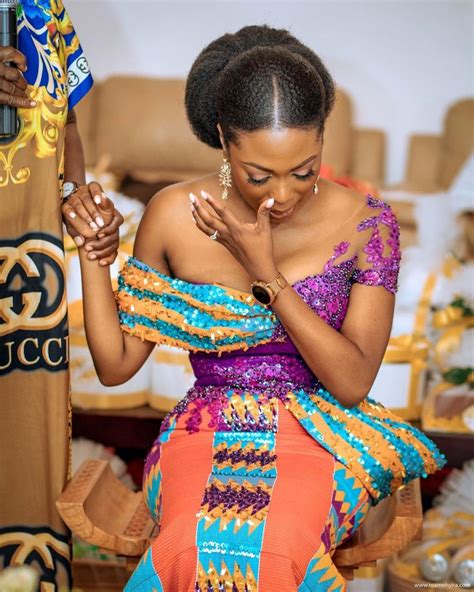 The Best 20 Kente Engagement Styles For Ghanaian Brides In 2020 Bra Perucci Africa