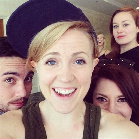 Chester See Hannah Hart Grace Helbig And Mamrie Hart Woman Crush