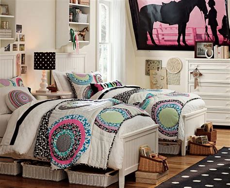 When it comes to bedroom designs for teenage girls, you cannot go with traditional and regular designs. 30 Room Design Ideas for Teenage Girls