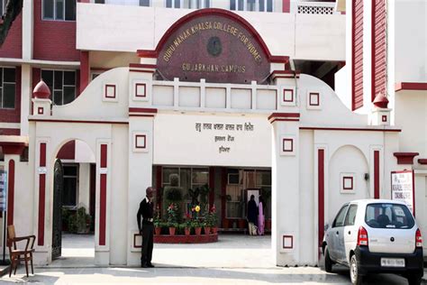 guru nanak khalsa college for women ludhiana admission fees courses placements cutoff ranking