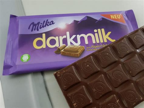Milka Dark Milk Schokolade Im Test Wie Lecker Ist Sie Foodloaf