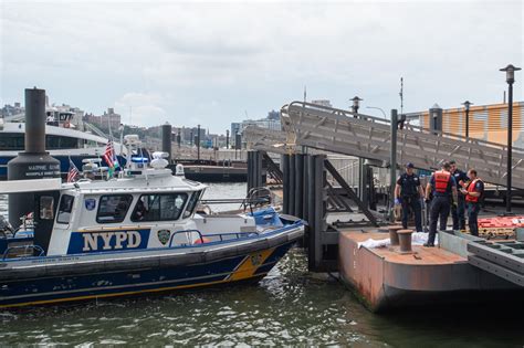 Womans Body Found Floating In Nycs East River